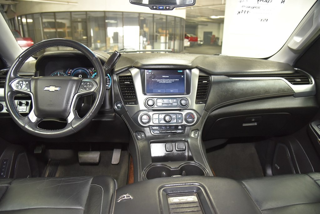 2017 Chevrolet Suburban Image 21