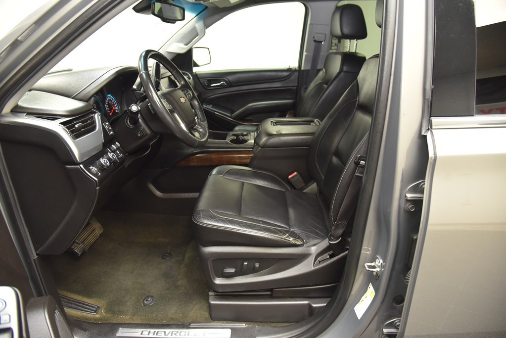 2017 Chevrolet Suburban Image 25