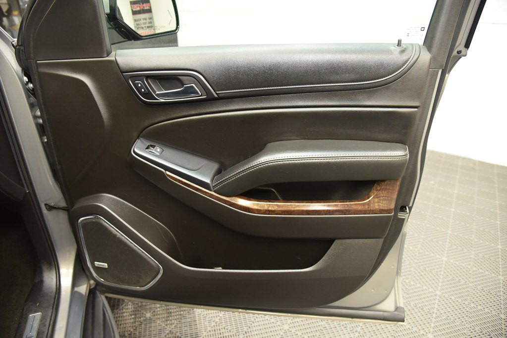 2017 Chevrolet Suburban Image 34