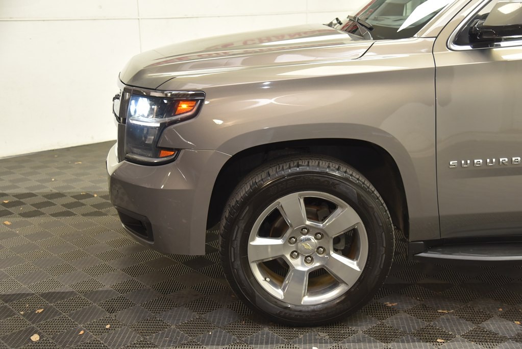 2017 Chevrolet Suburban Image 35