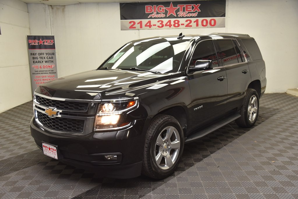 2017 Chevrolet Tahoe Image 2