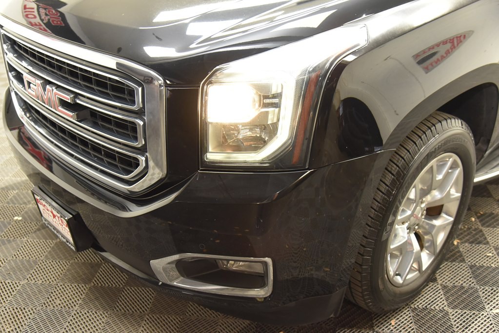 2015 GMC Yukon Image 9