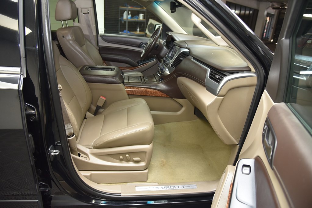 2017 Chevrolet Tahoe Image 19