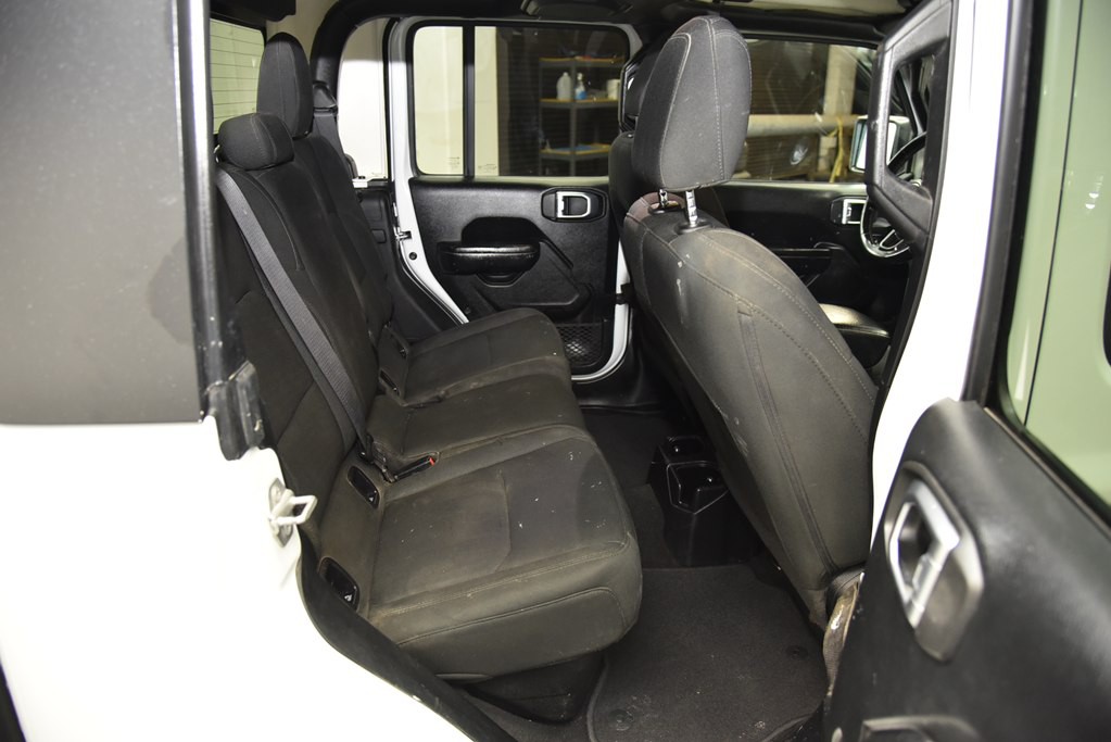 2020 Jeep Gladiator Image 15