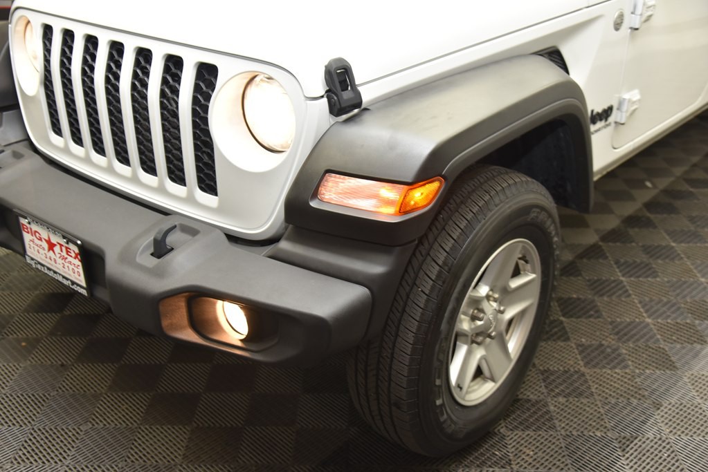 2020 Jeep Gladiator Image 9