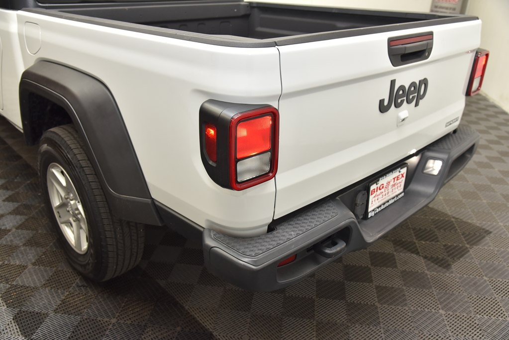 2020 Jeep Gladiator Image 12