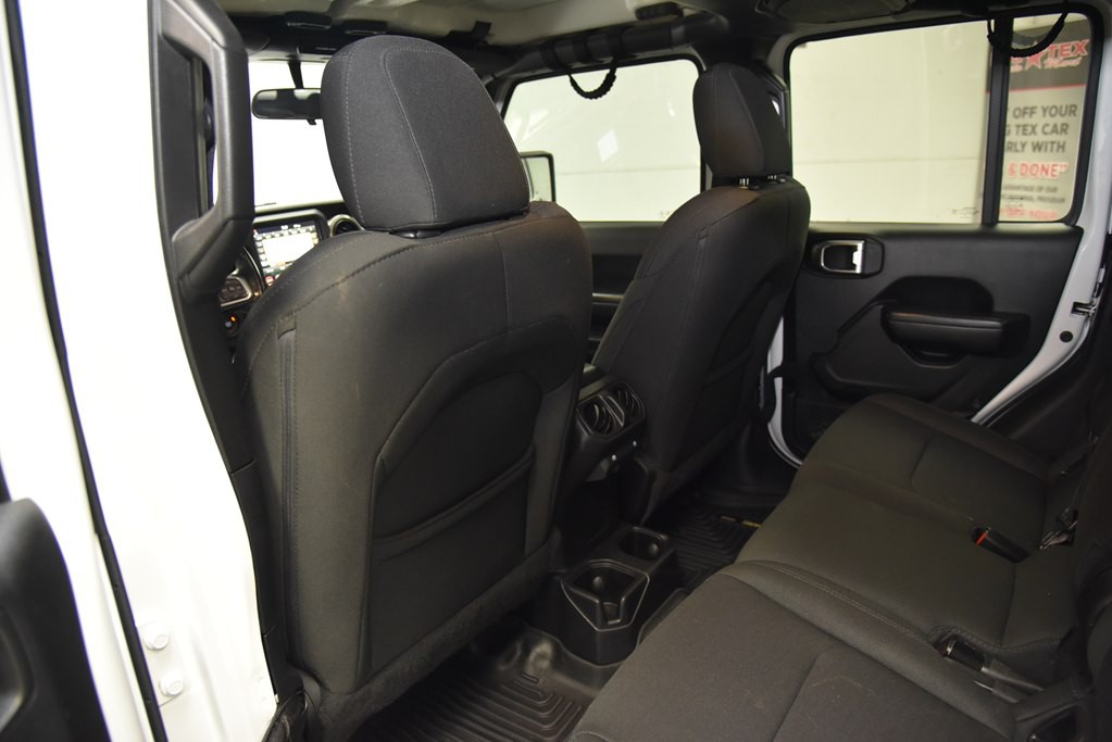 2020 Jeep Gladiator Image 24