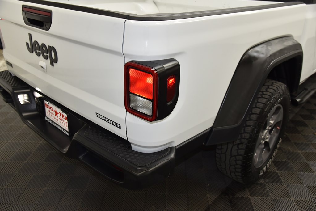 2020 Jeep Gladiator Image 17