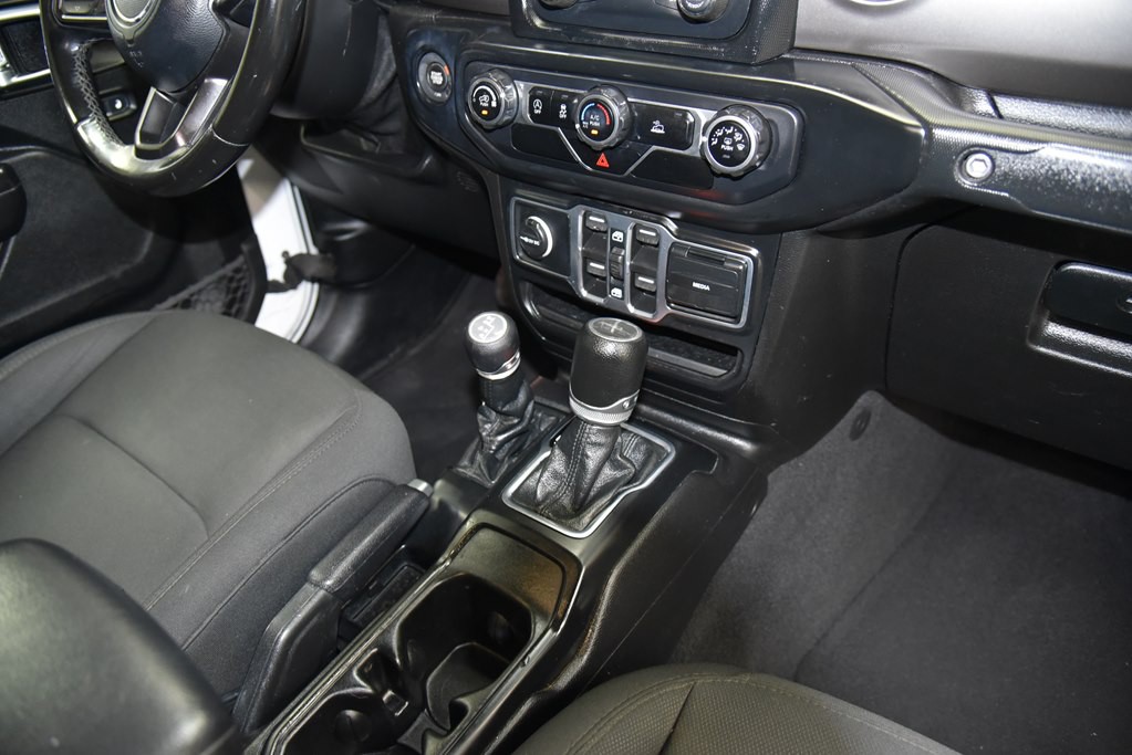 2020 Jeep Gladiator Image 32