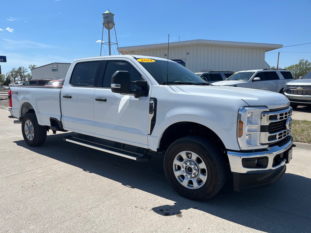 2024 Ford F-250 Image 1