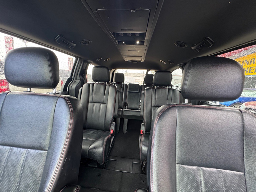 2015 Dodge Grand Caravan Image 11