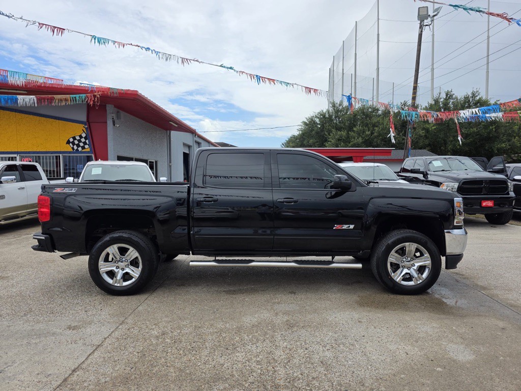 2017 Chevrolet Silverado 1500 Image 2