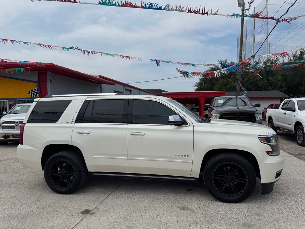 2015 Chevrolet Tahoe Image 3