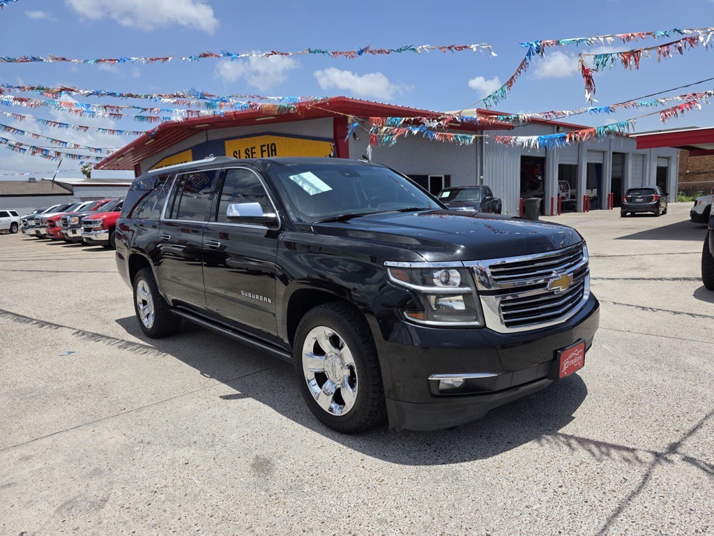 2015 Chevrolet Suburban Image 3