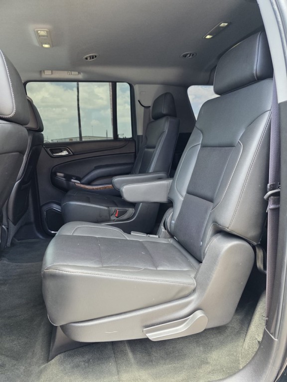 2015 Chevrolet Suburban Image 10