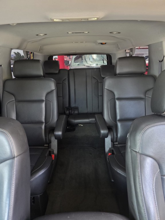 2015 Chevrolet Suburban Image 14