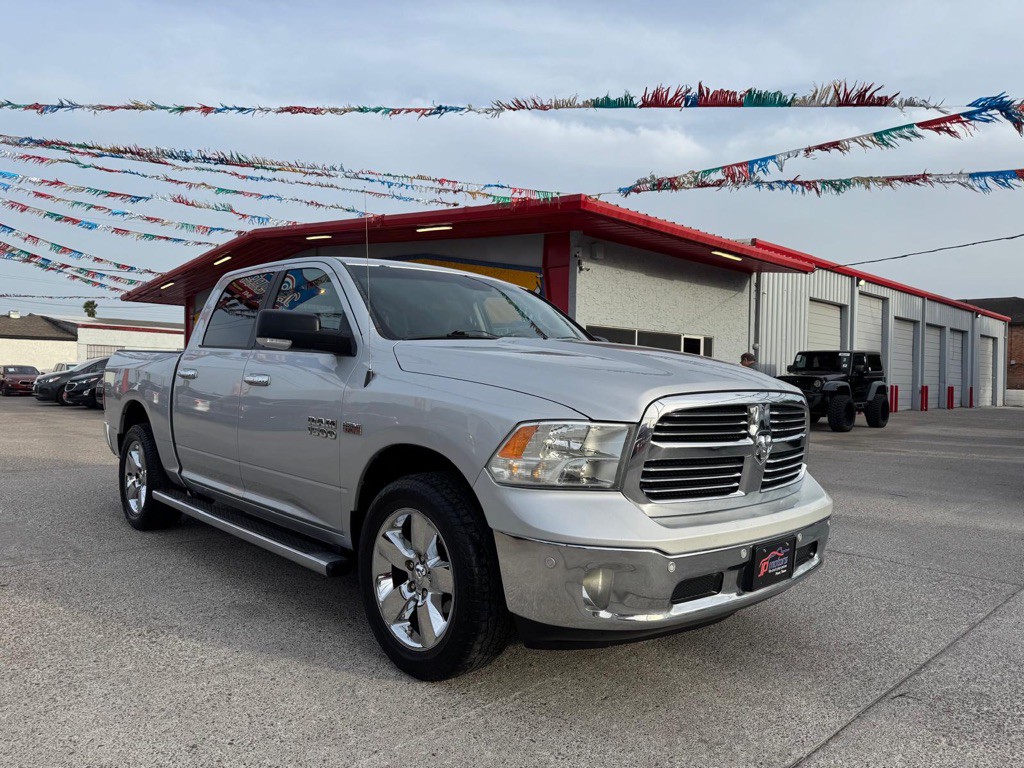 2015 RAM 1500 Image 6