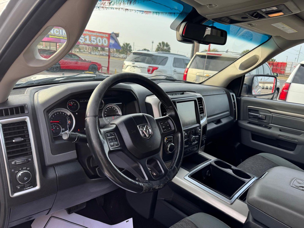 2015 RAM 1500 Image 9