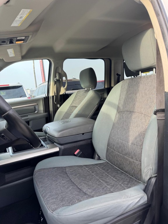 2015 RAM 1500 Image 10