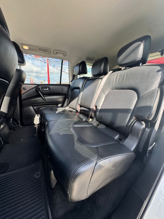 2021 Nissan Armada Image 9