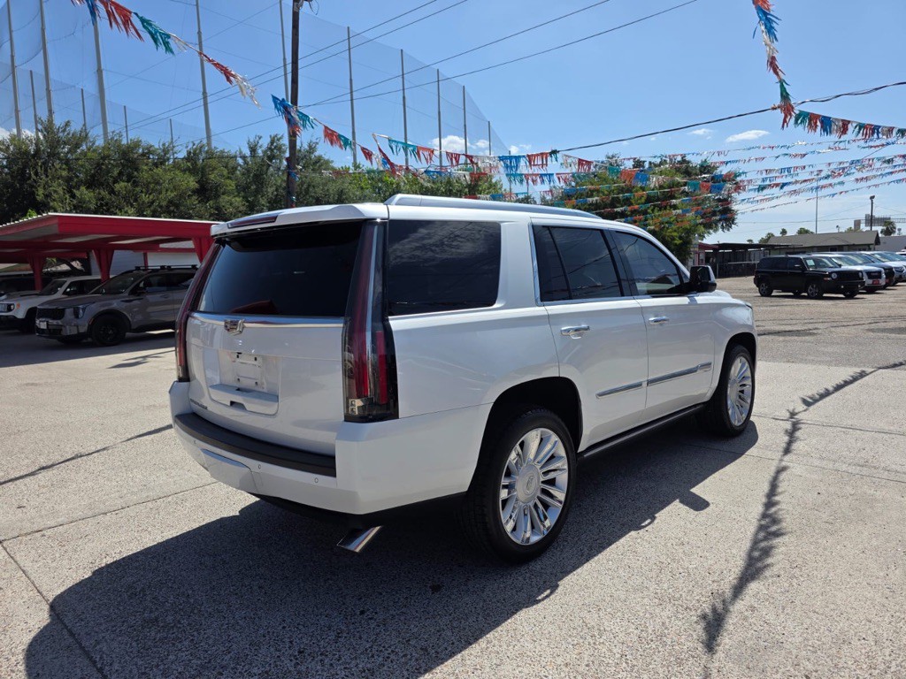 2016 Cadillac Escalade Image 6