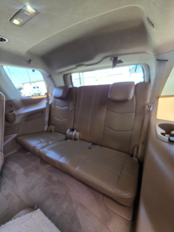 2016 Cadillac Escalade Image 12