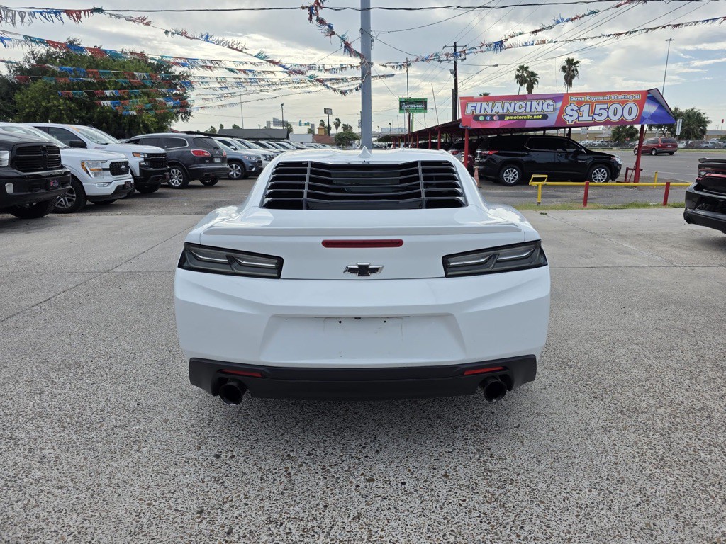 2017 Chevrolet Camaro Image 20