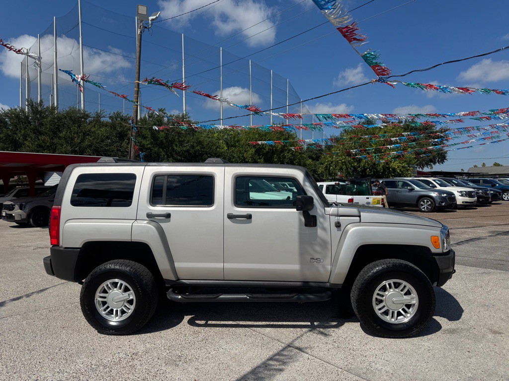 2006 HUMMER H3 Image 3