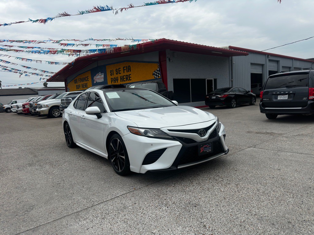 2018 Toyota Camry Image 3