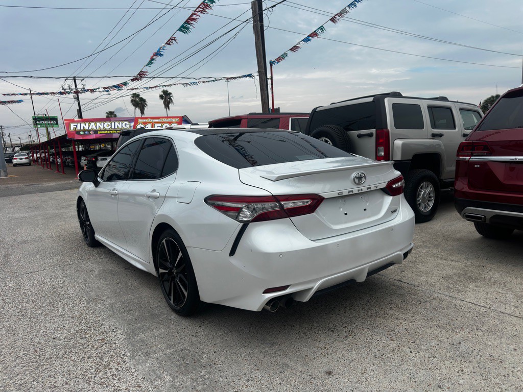 2018 Toyota Camry Image 6