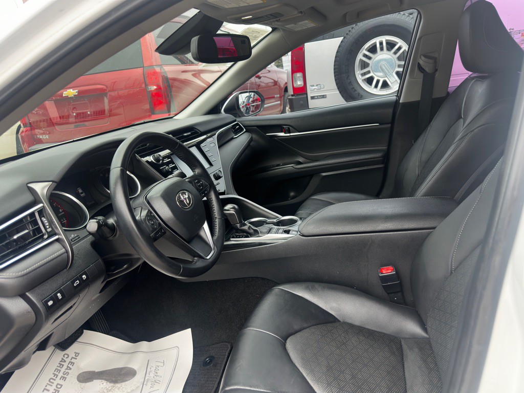 2018 Toyota Camry Image 9
