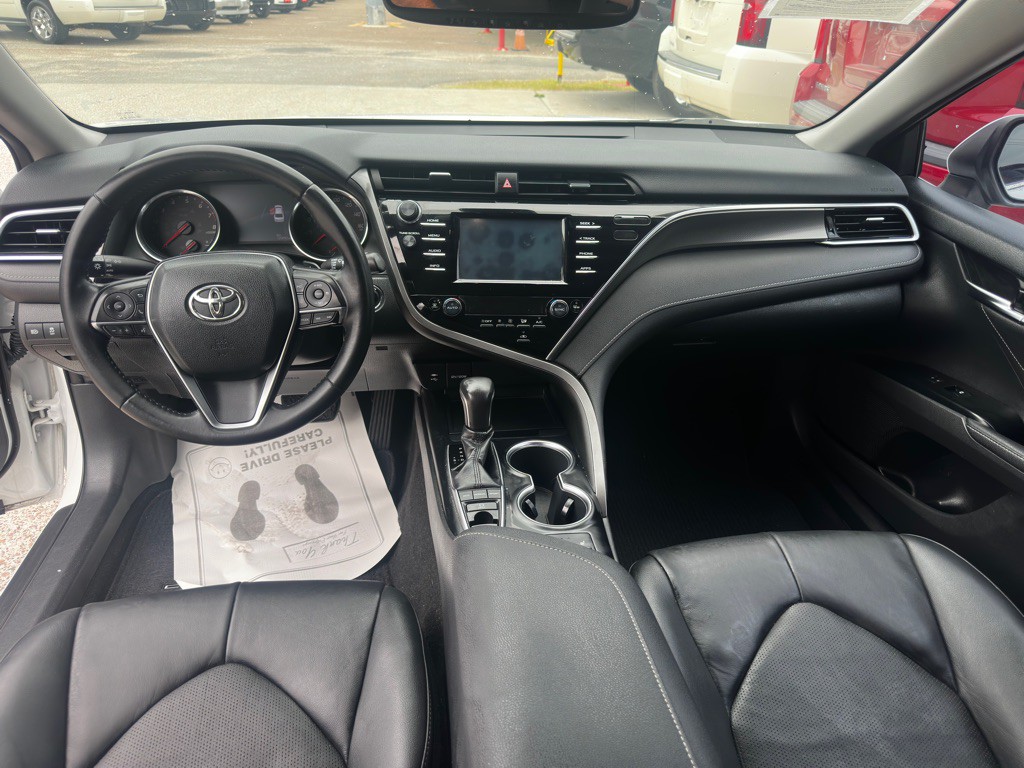 2018 Toyota Camry Image 11