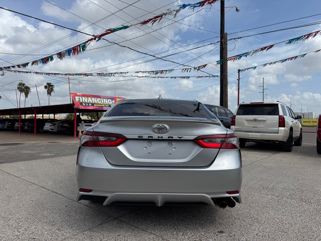 2021 Toyota Camry Image 8