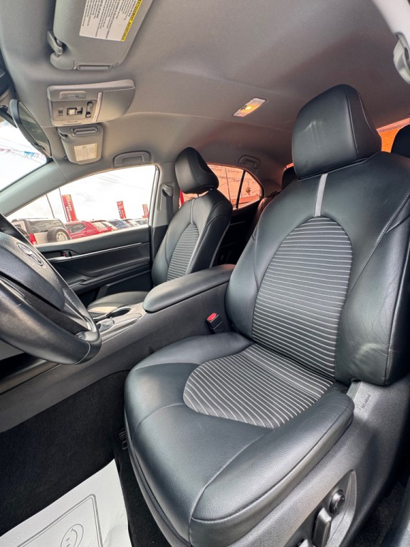 2021 Toyota Camry Image 9