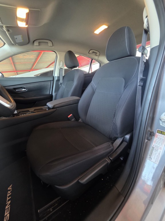 2021 Nissan Sentra Image 9