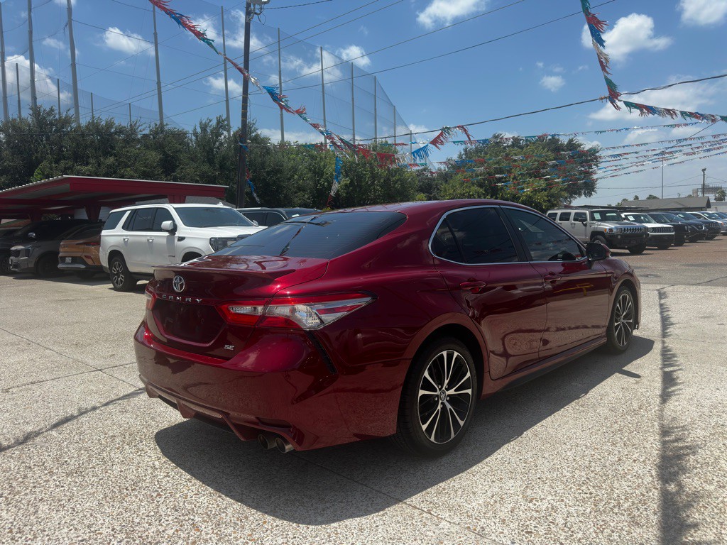 2018 Toyota Camry Image 6