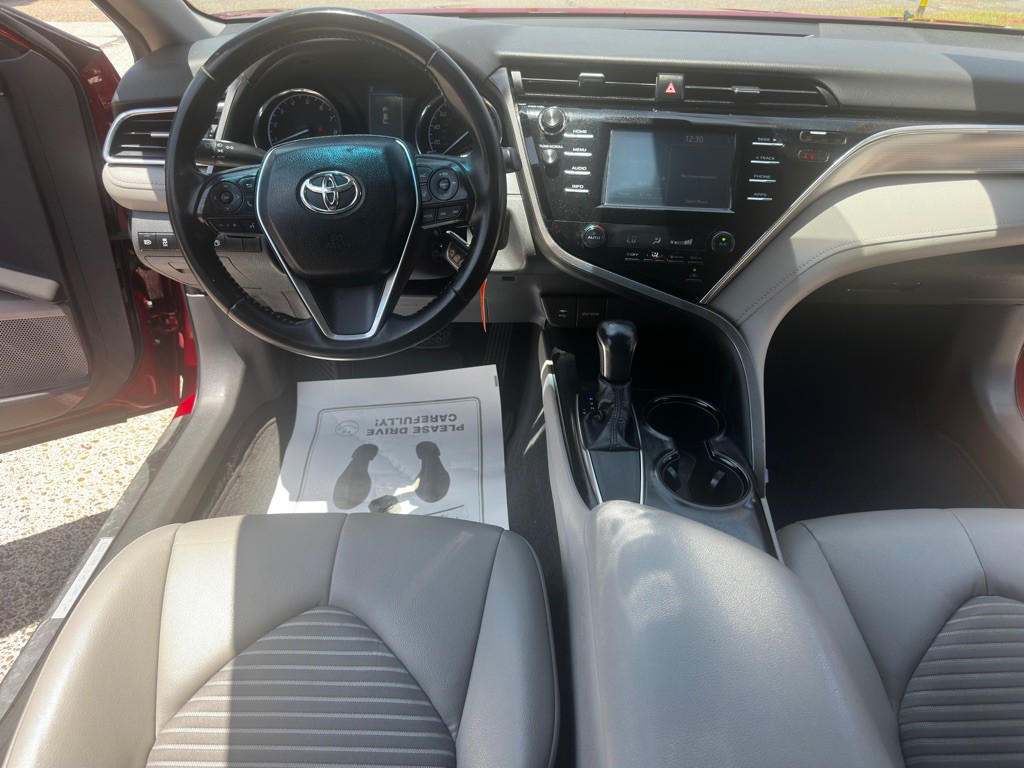 2018 Toyota Camry Image 11