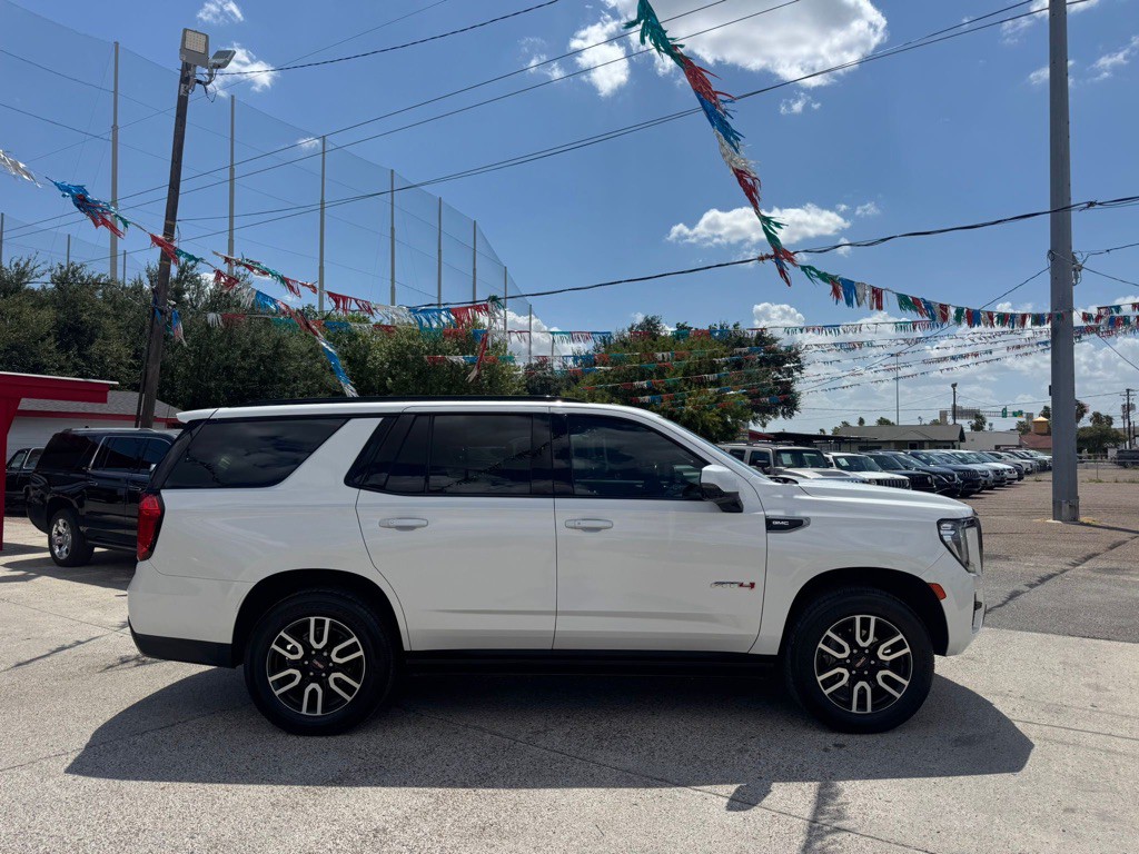 2021 GMC Yukon Image 17