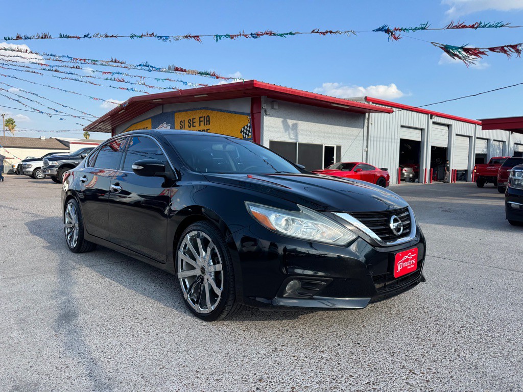 2017 Nissan Altima Image 6