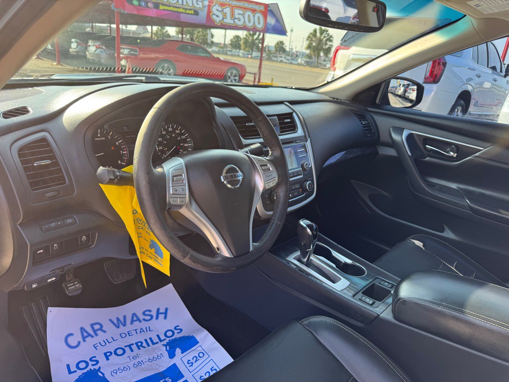 2017 Nissan Altima Image 9