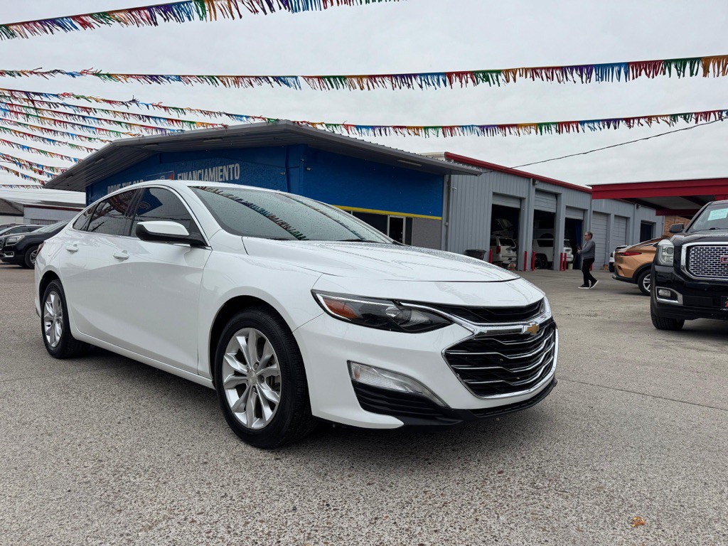2021 Chevrolet Malibu Image 3