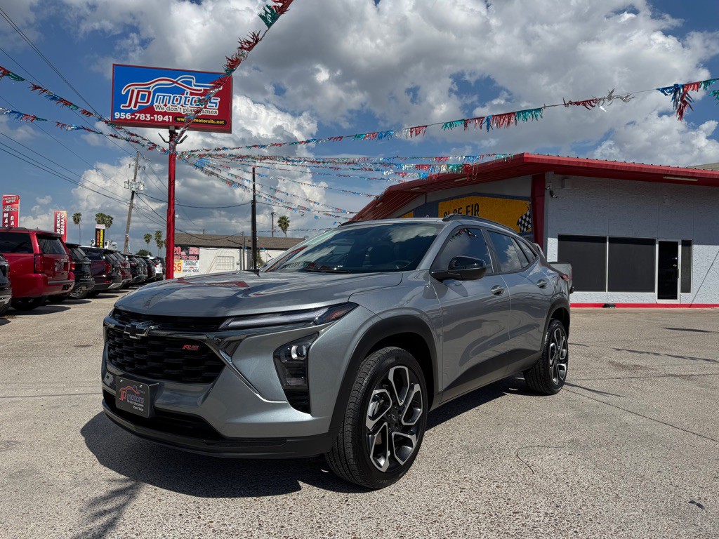 2025 Chevrolet Trax Image 2