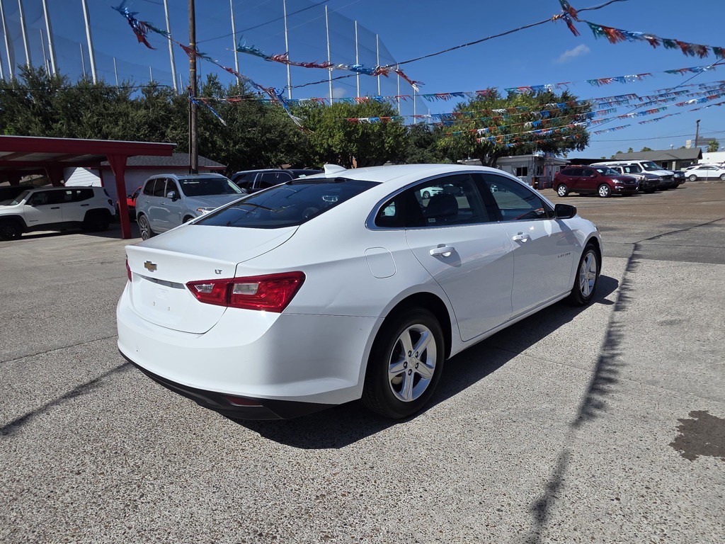 2023 Chevrolet Malibu Image 6