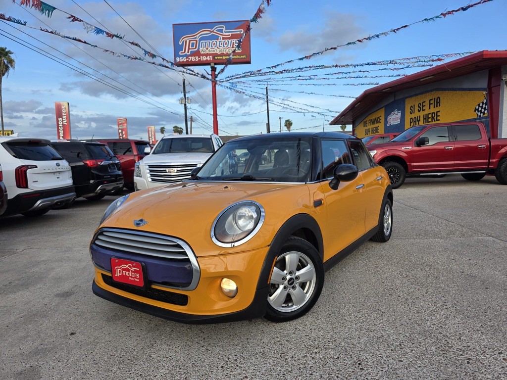 2015 MINI Cooper Image 1