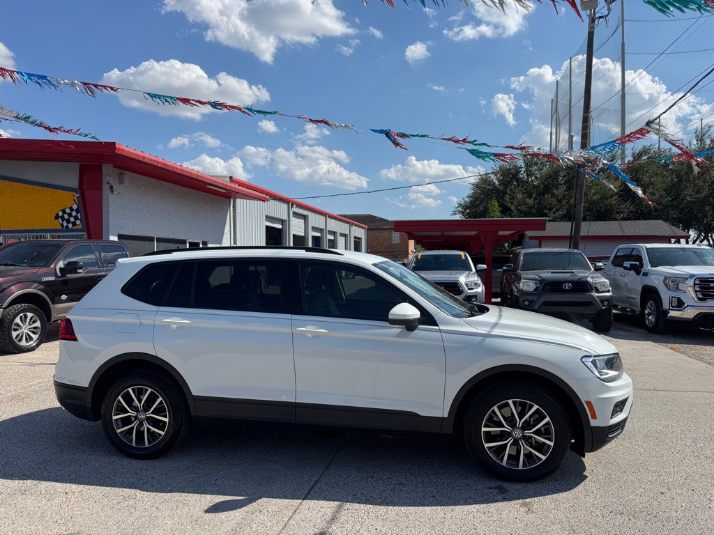 2021 Volkswagen Tiguan Image 3