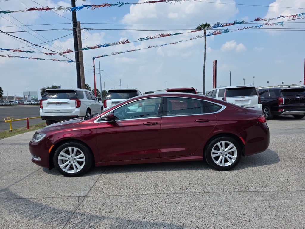 2016 Chrysler 200 Image 5