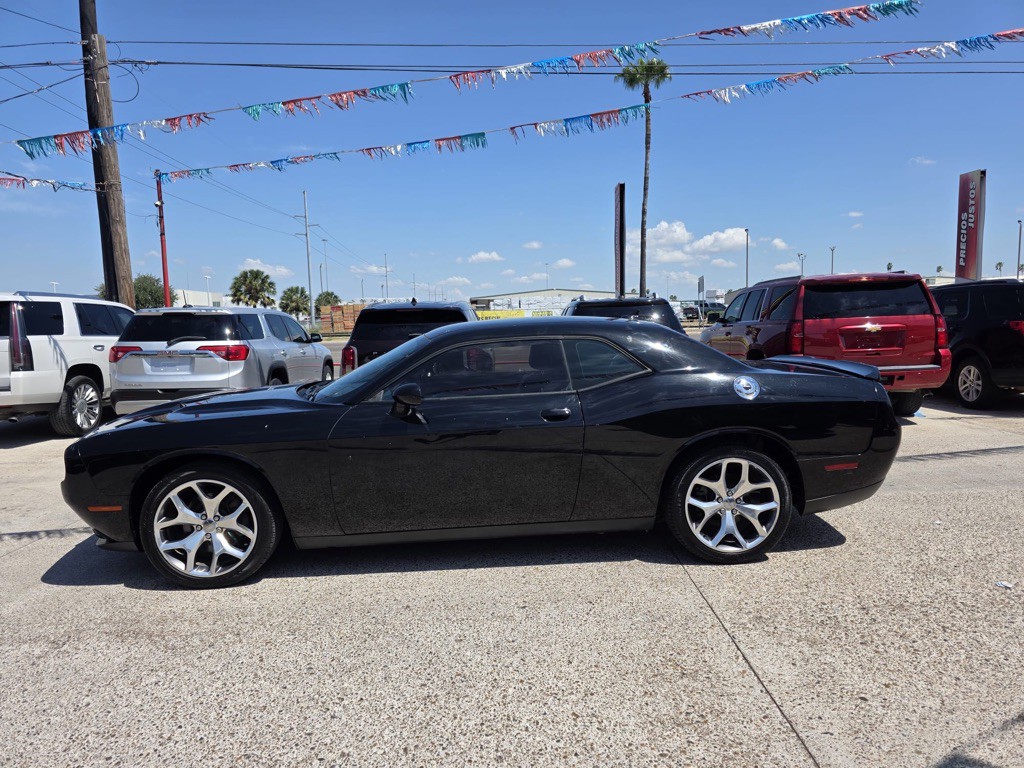 2016 Dodge Challenger Image 13