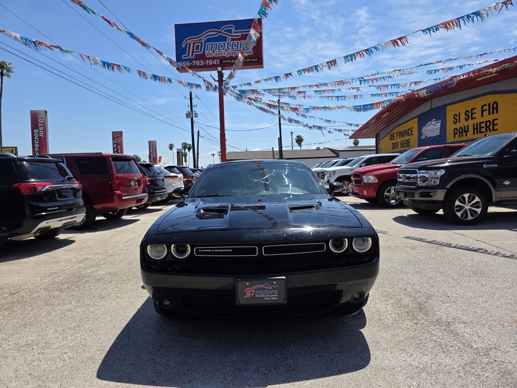 2016 Dodge Challenger Image 18