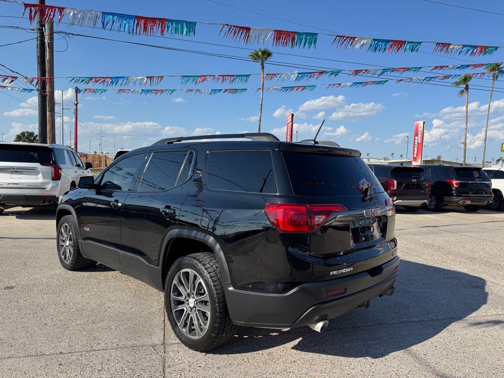 2017 GMC Acadia Image 5