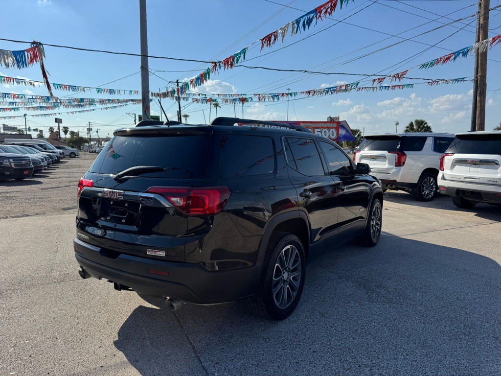 2017 GMC Acadia Image 17